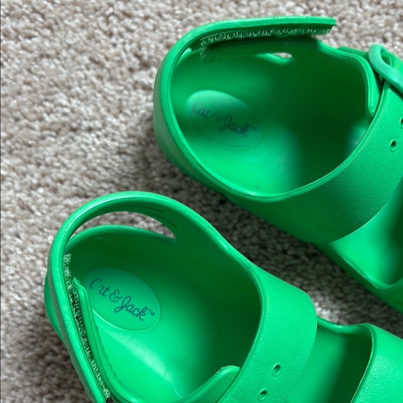 Cat & Jack Green Sandals with Adjustable Straps - Picture 2 of 4